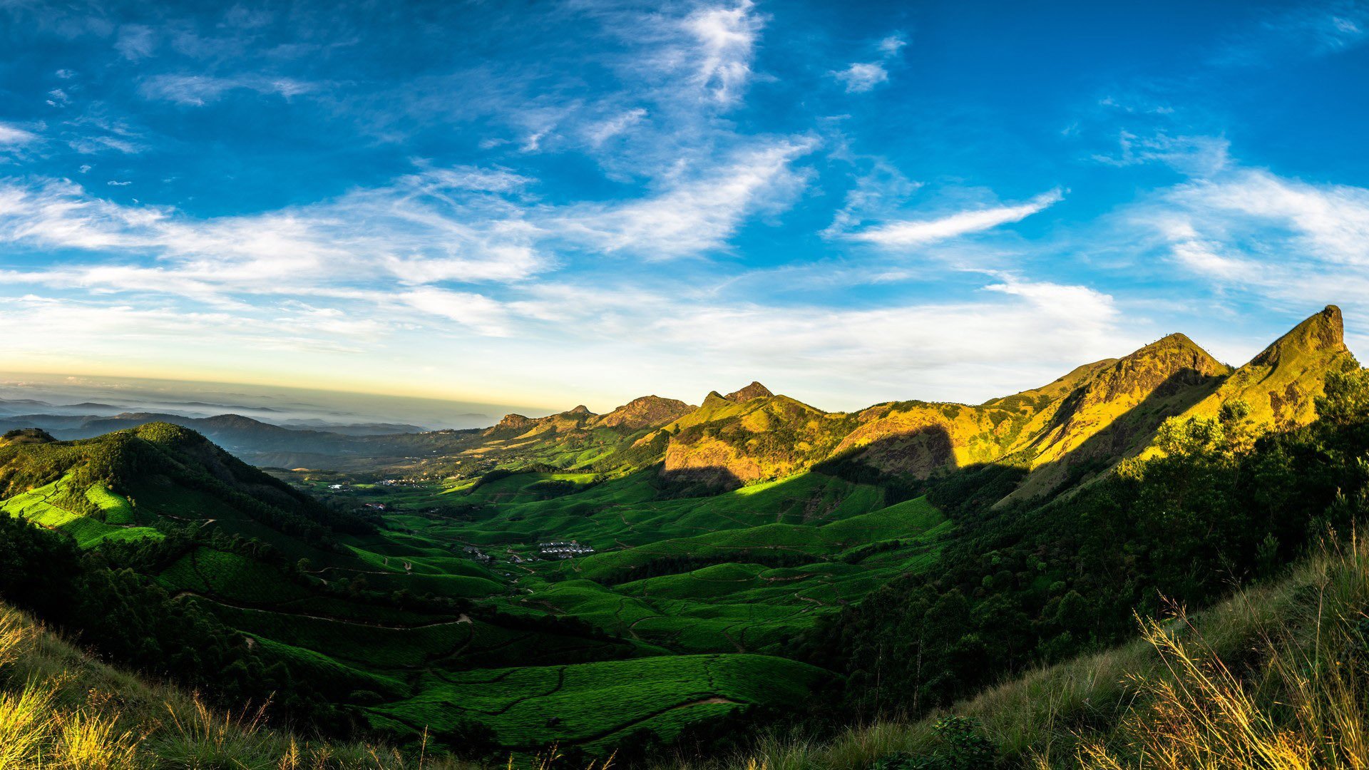 蓝天白云 山谷 山脉 山峰
