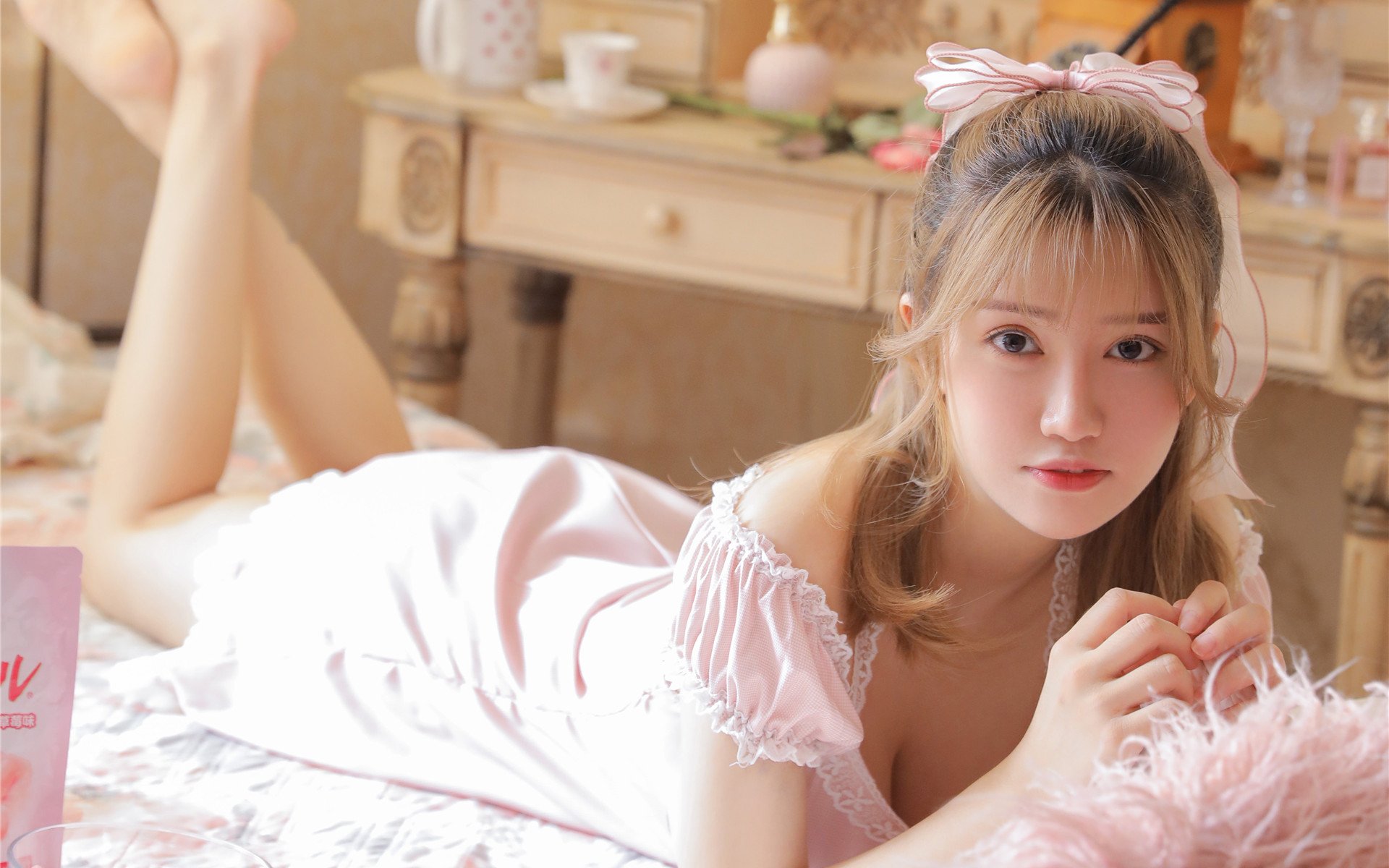 性感女神  性感  卧室  诱惑