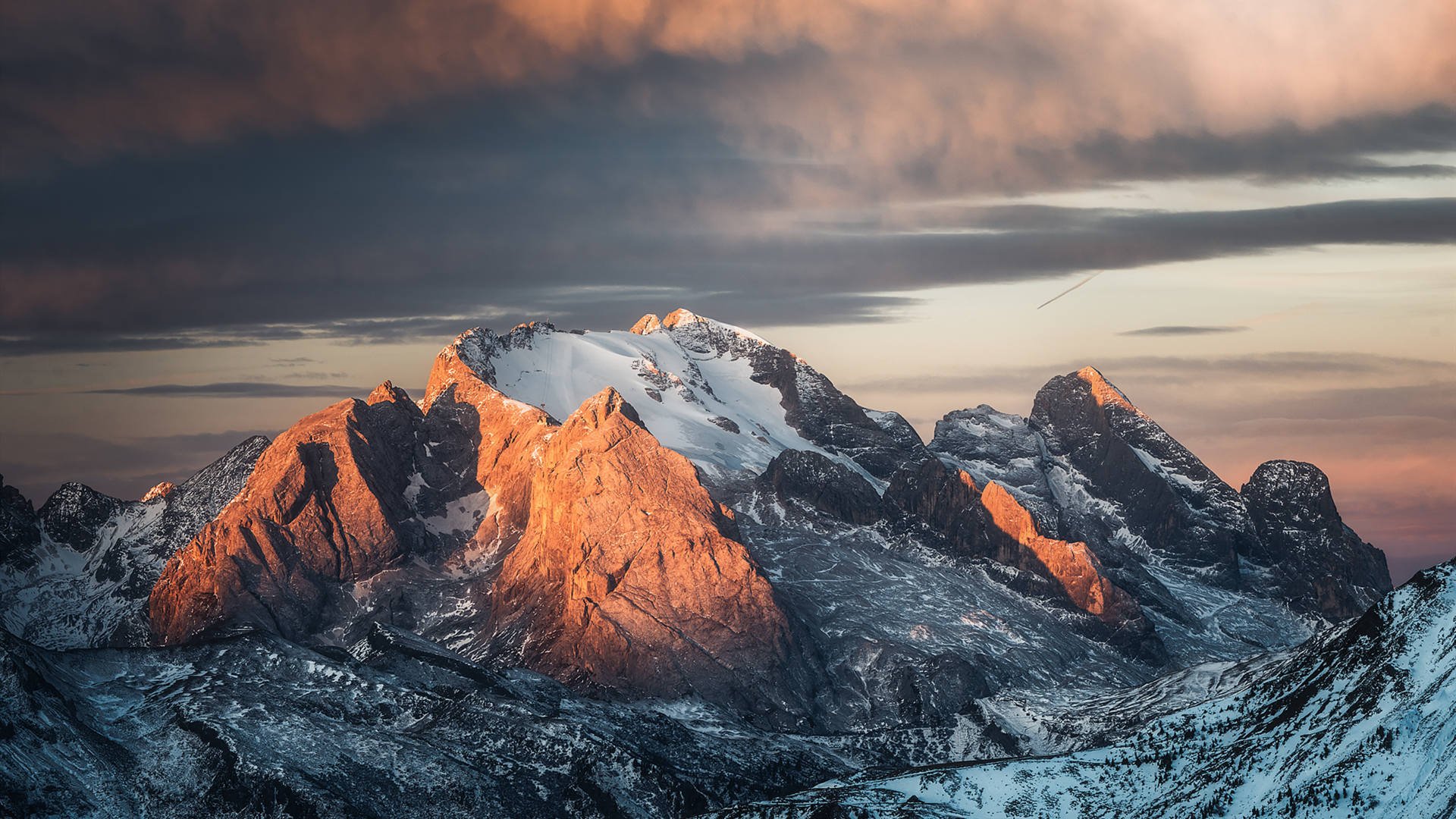 自然风光 山峰 雪山 山脉