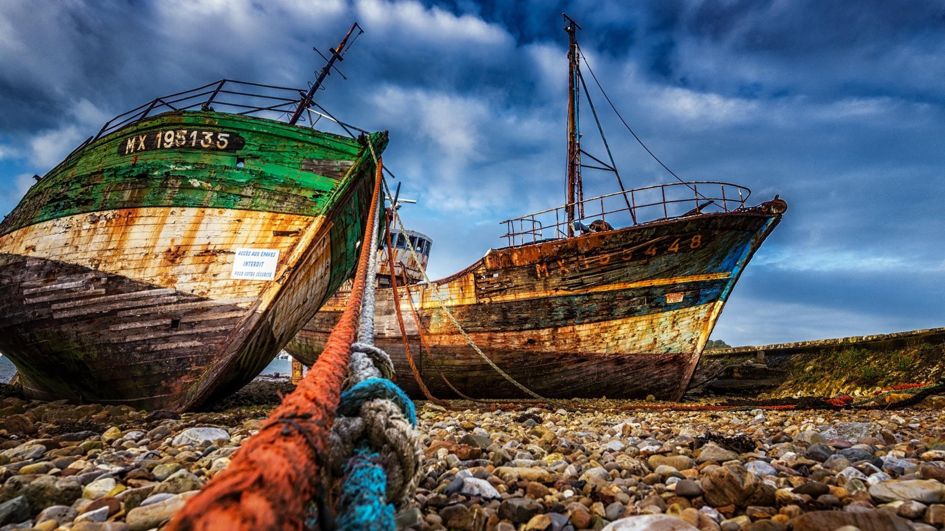 旧船 搁浅 废弃