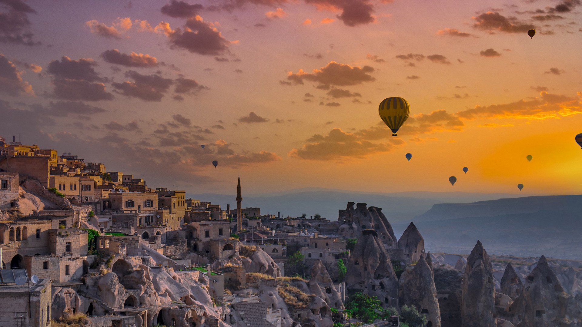奇幻梦境 热气球 夕阳 晚霞 城堡 古城