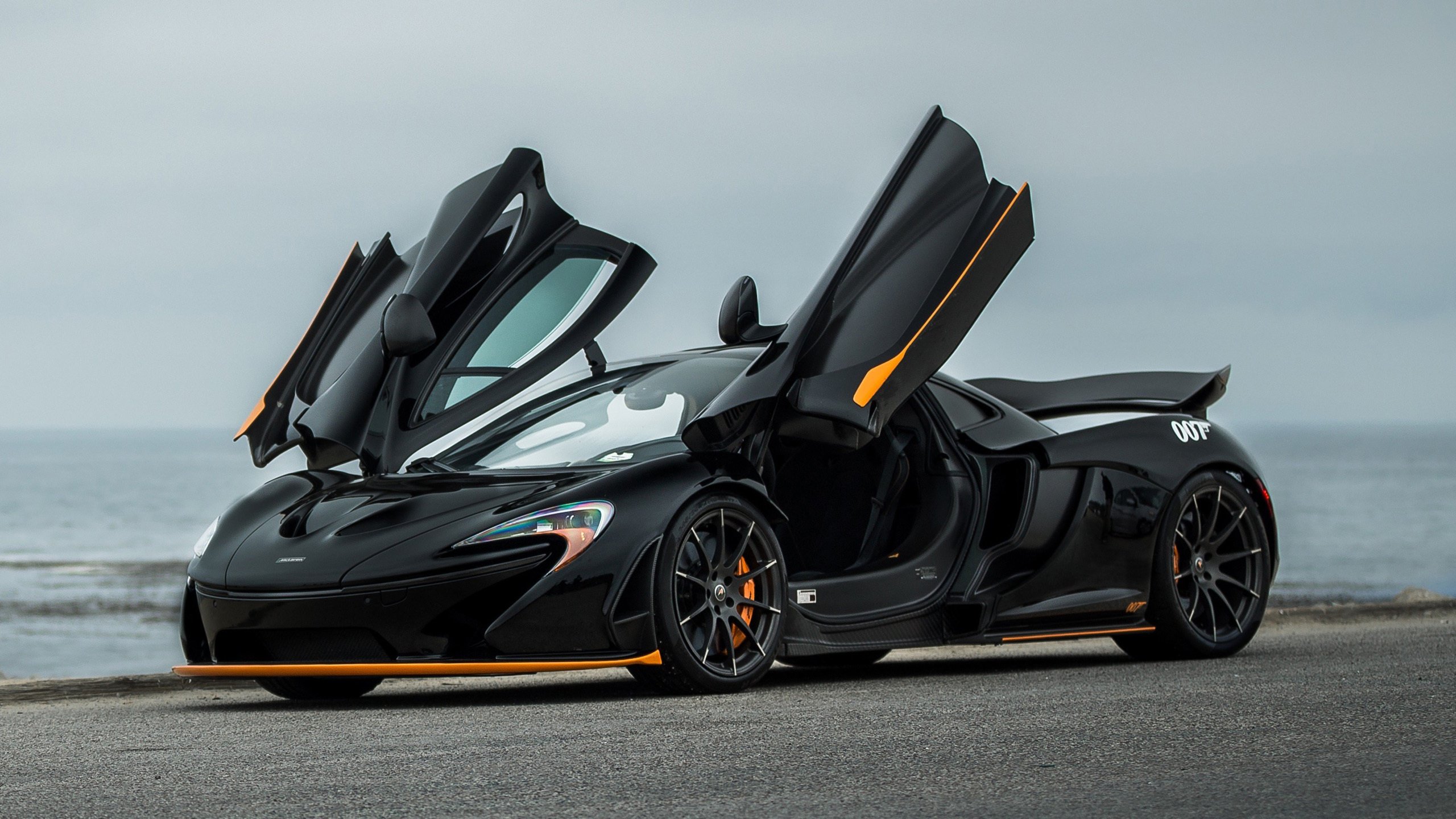 迈凯伦 跑车 海边 海浪