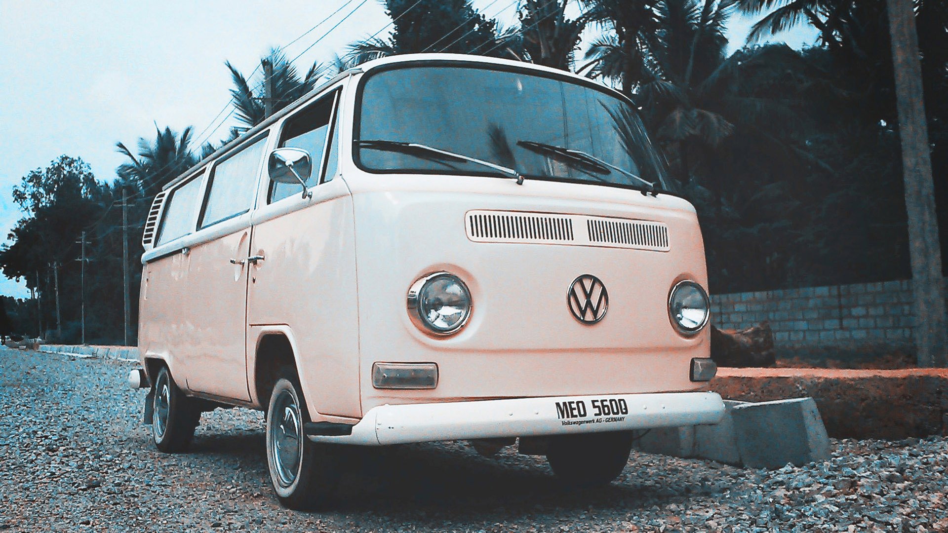 汽车 名车 大巴 大众迷你巴士 粉色