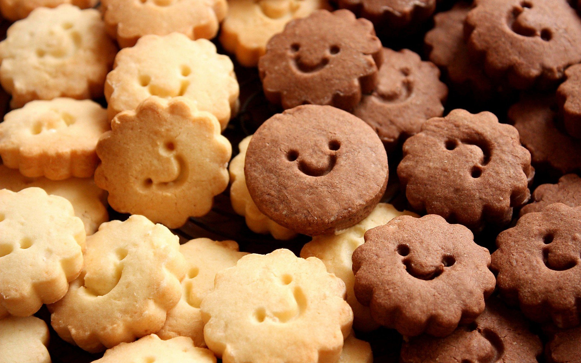 美食  清新 一口一口吃掉忧愁 食物 甜点 糕点 吃货 饼干 笑脸 笑容