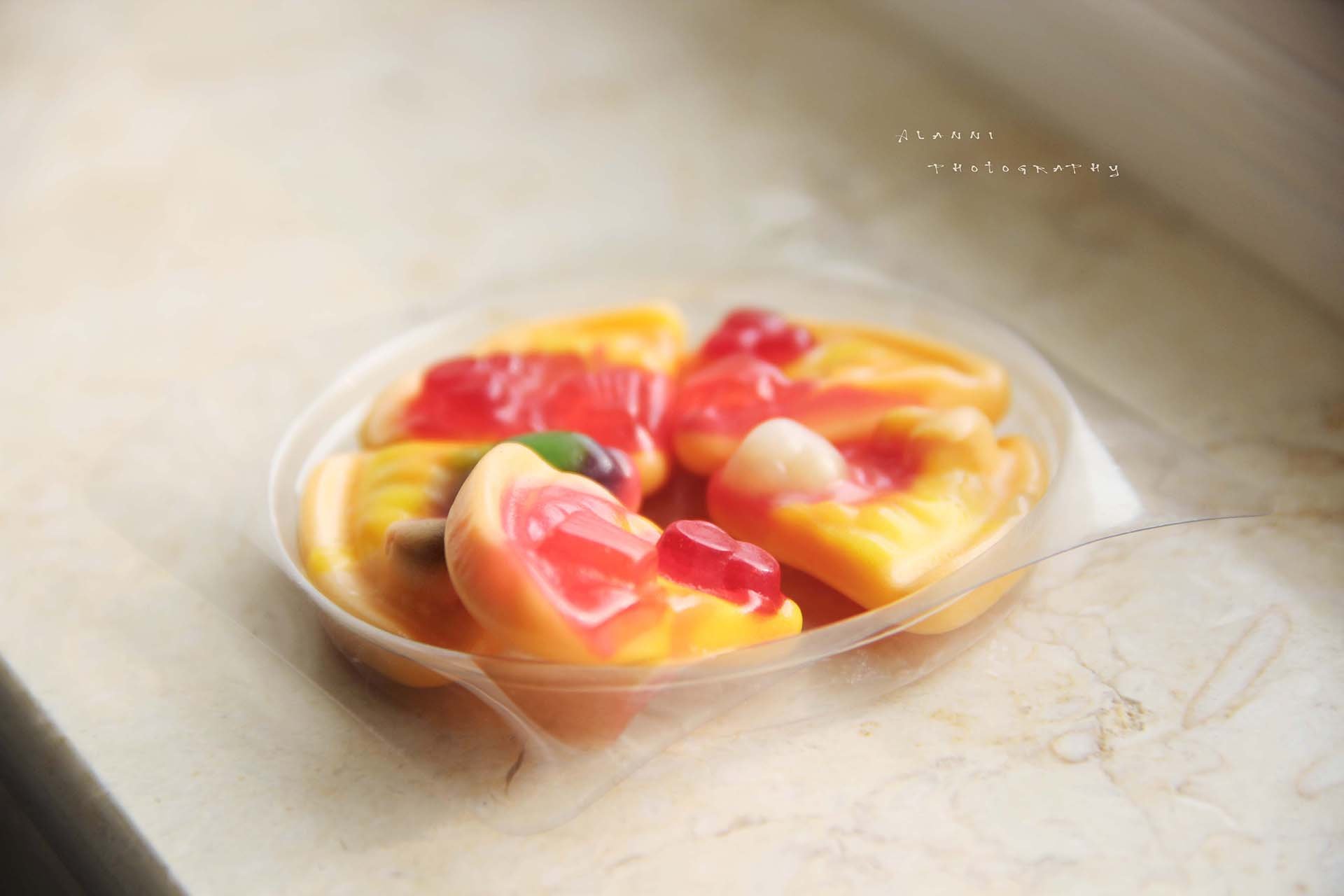 美食  清新 一口一口吃掉忧愁 食物 甜点 糕点 吃货 糖果 橡皮糖