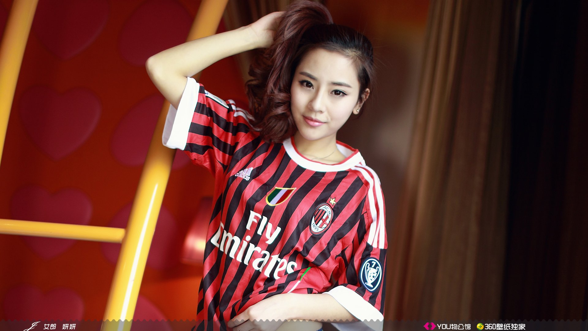 YOU物公馆  @YOU物公馆官博 美女 YOU物馆 足球宝贝 世界杯 J女郎 妍妍