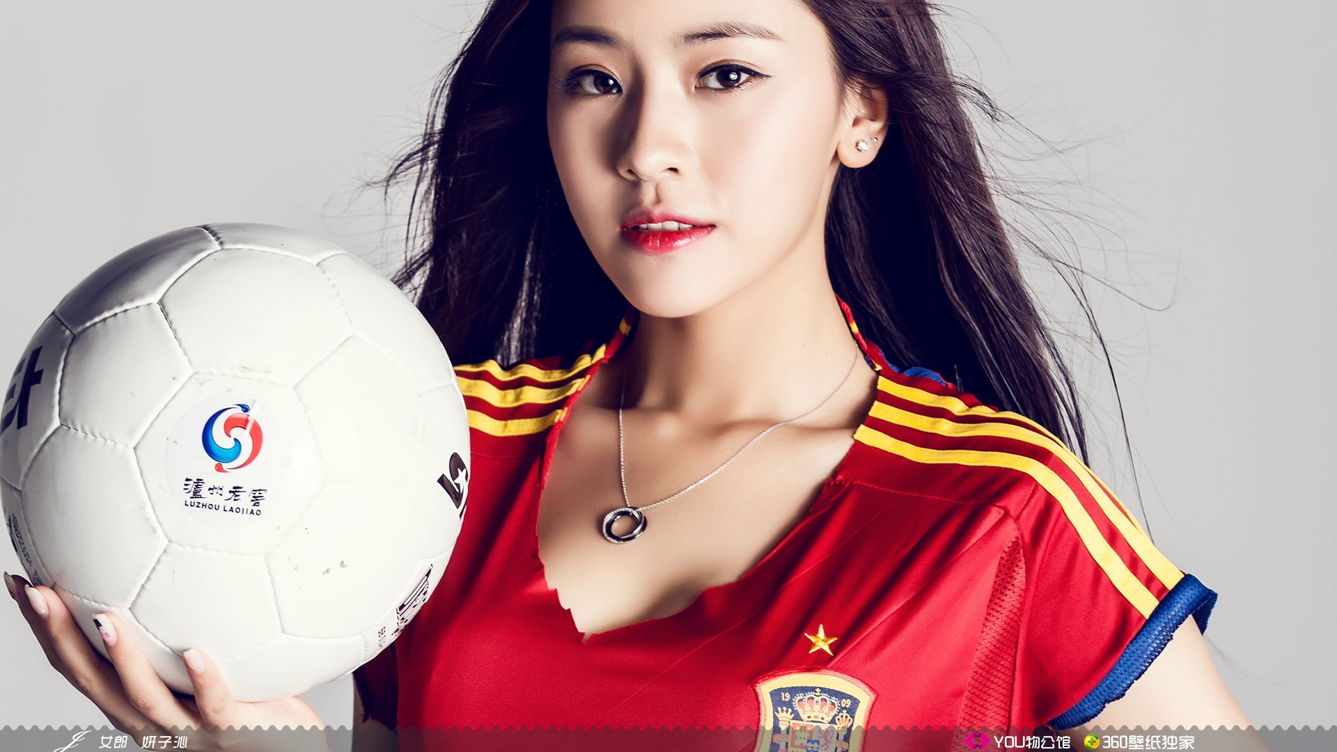 YOU物公馆  @YOU物公馆官博 美女 YOU物馆 足球宝贝 世界杯 西班牙队 J女郎 妍子沁