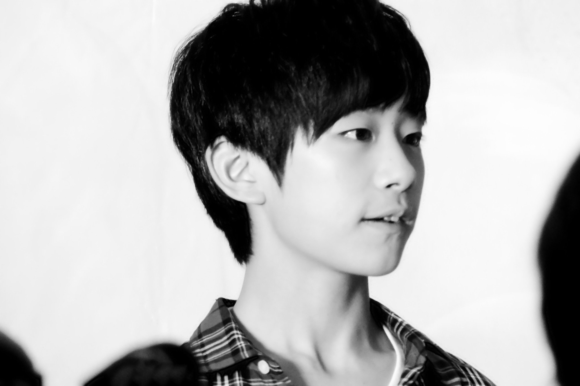 明星 组合 帅哥 TFBOYS 易烊千玺