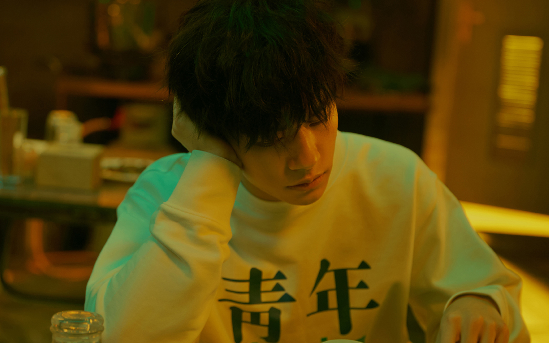 明星风尚 易烊千玺