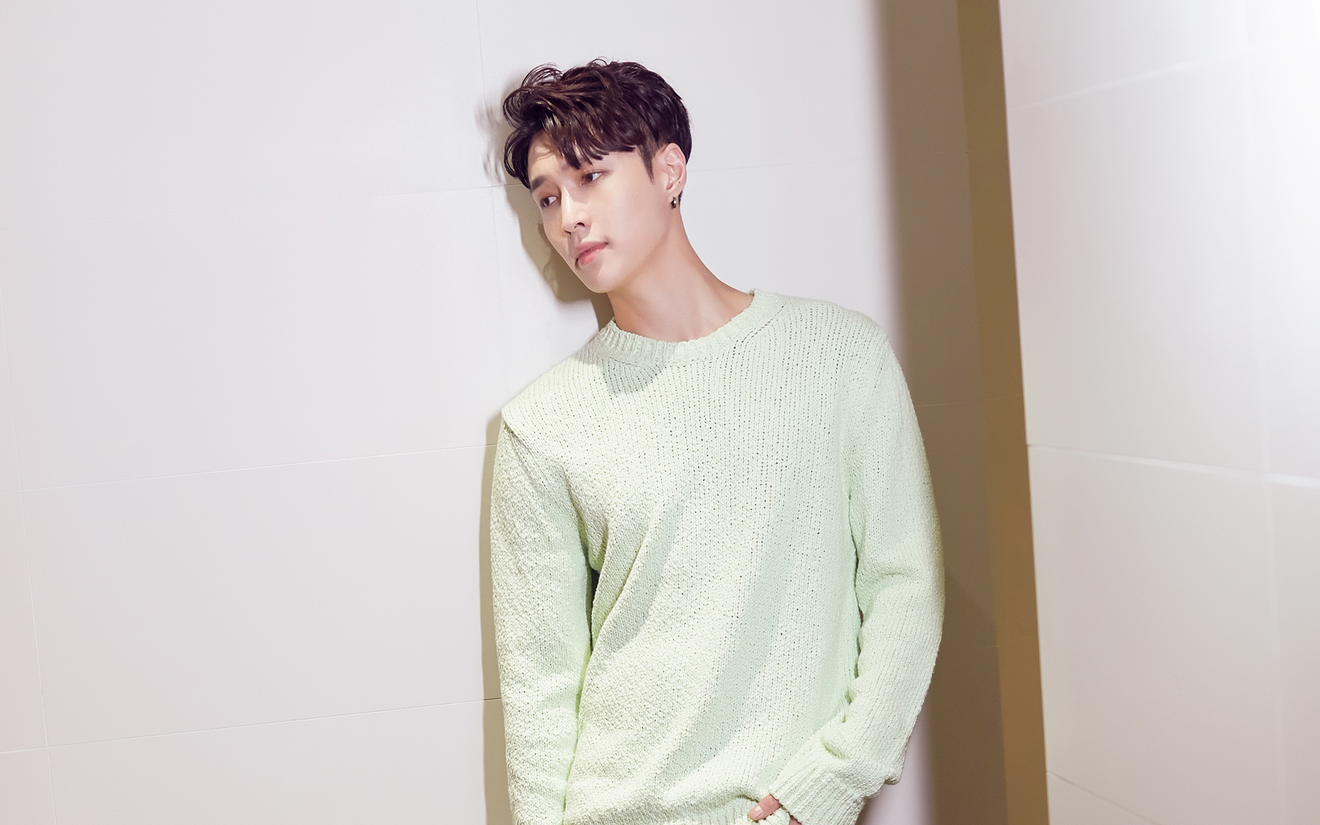 内地明星 张艺兴