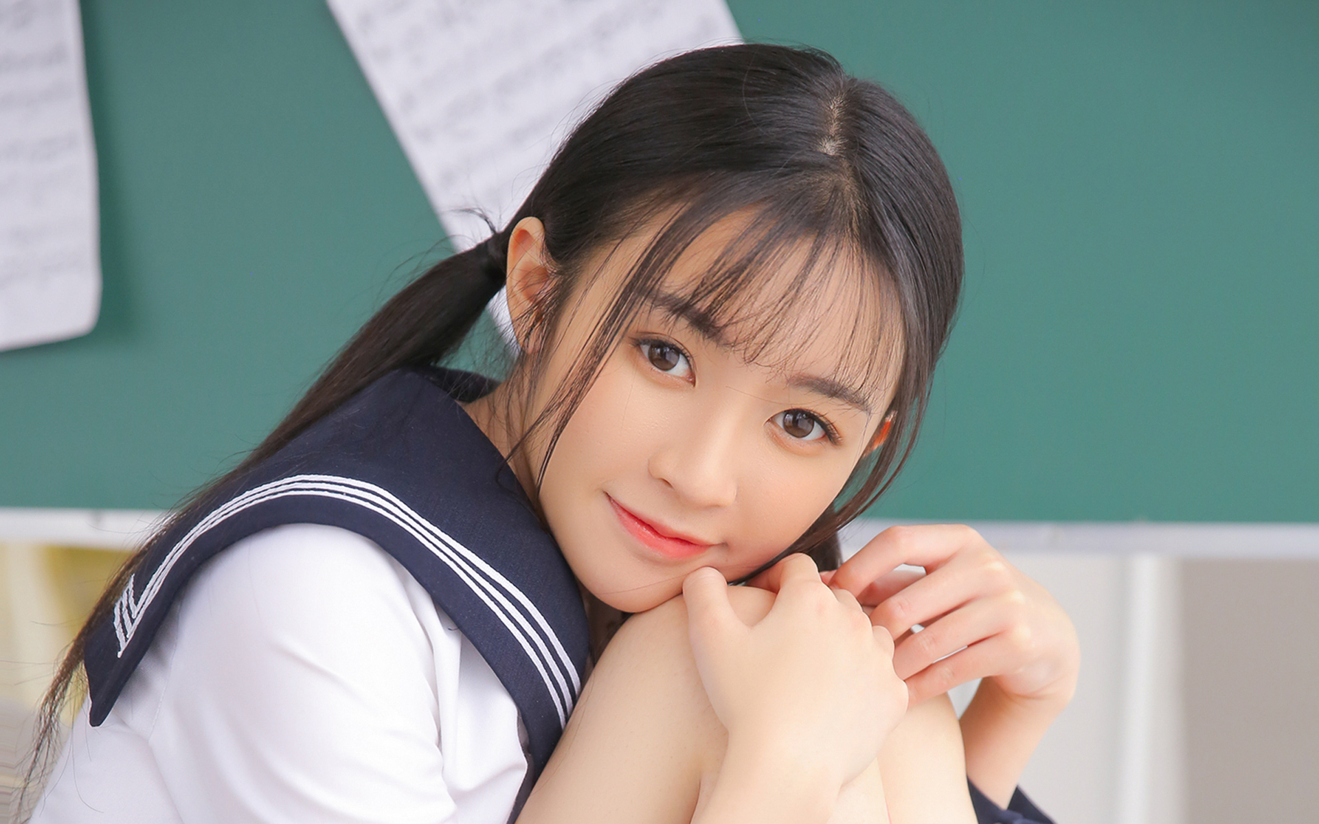 清纯  美女 制服 私房照