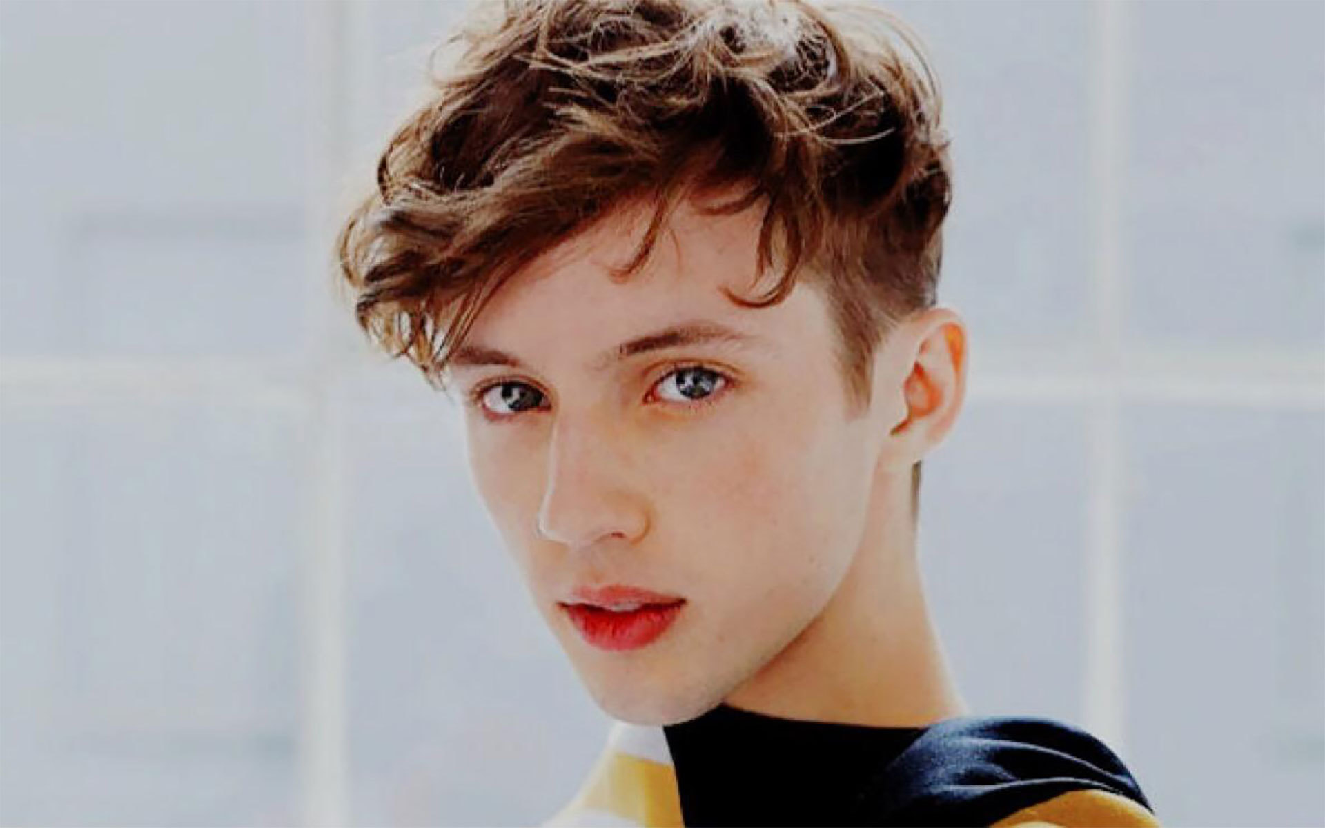 明星风尚 特洛耶