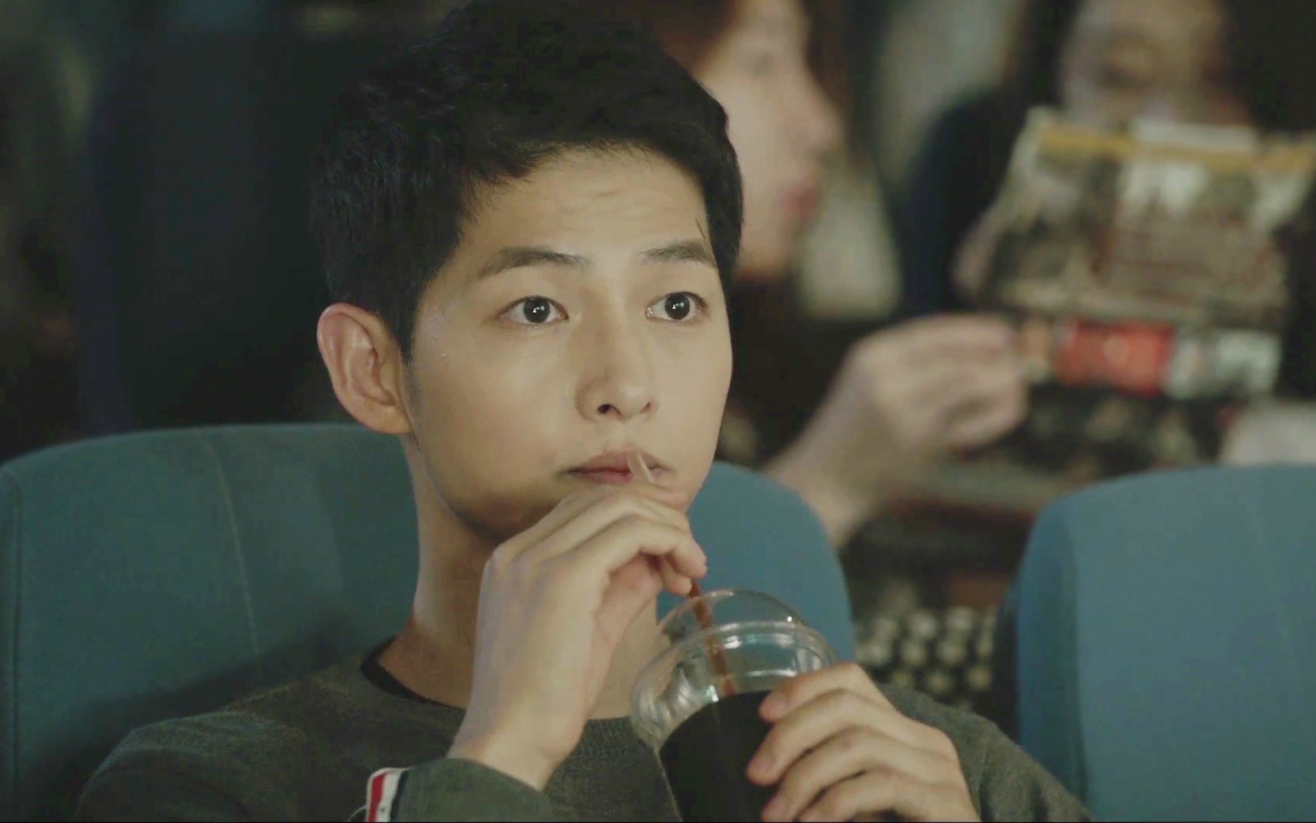 宋仲基 太阳的后裔 花美男 演员 主持人 明星