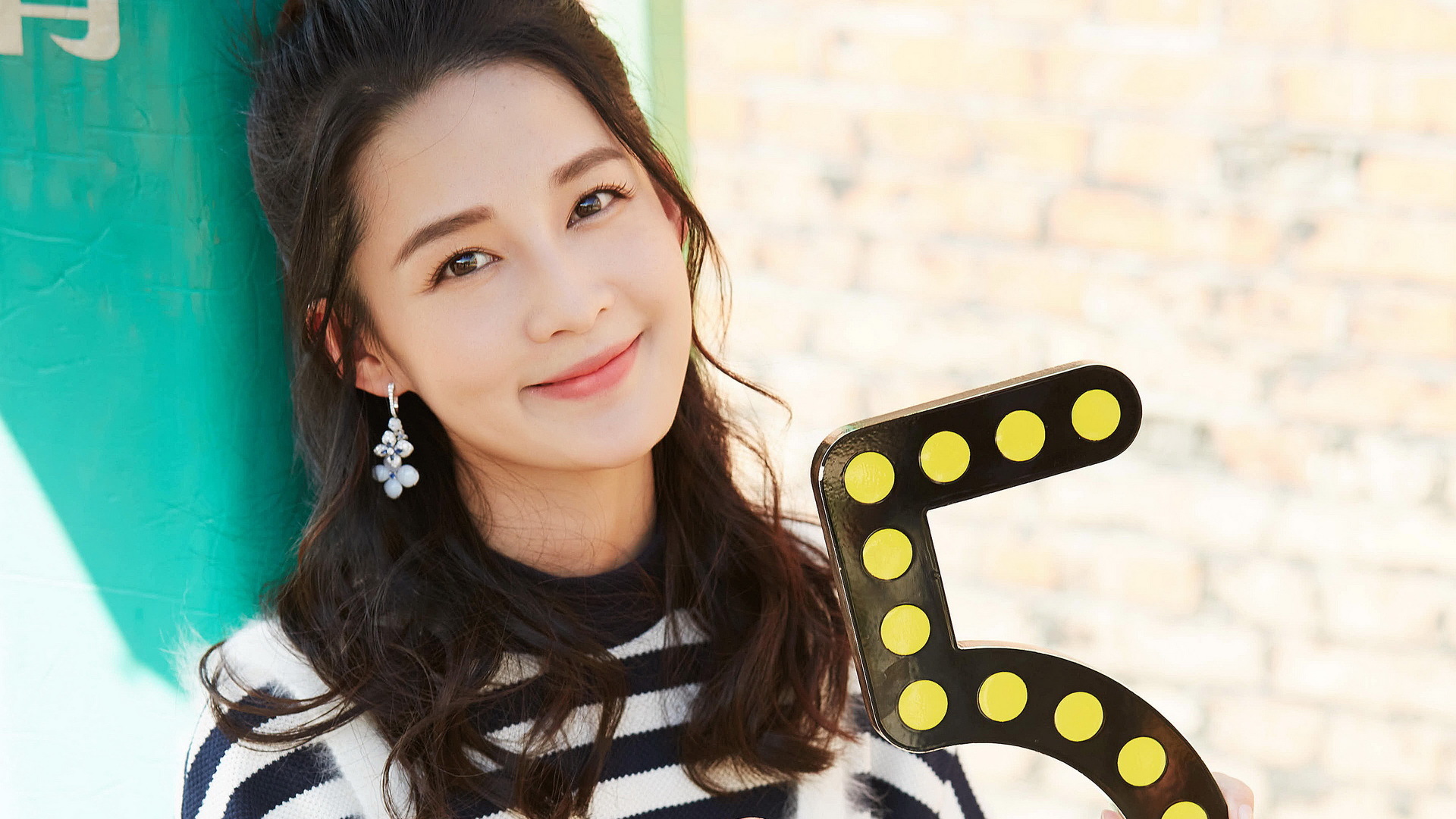 李沁   演员    清新美女   明星