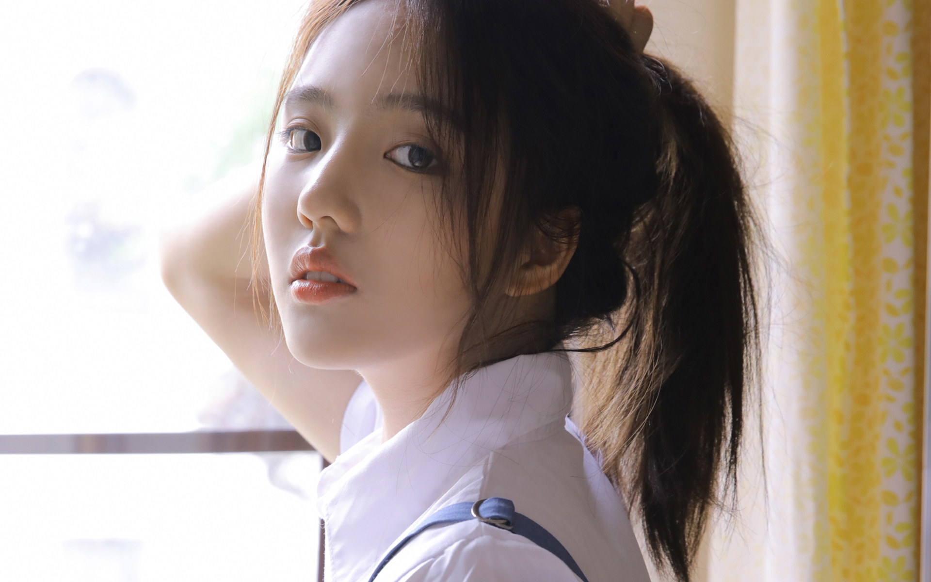 清纯 校园 扎头发