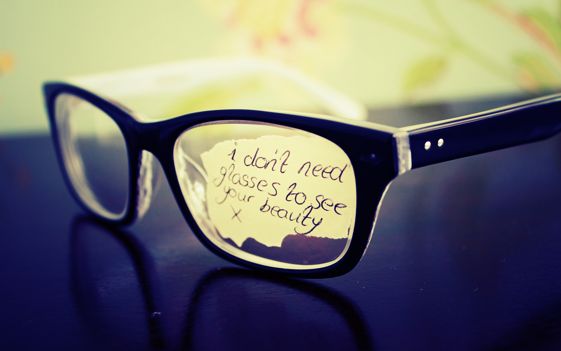 文字 眼镜 英文