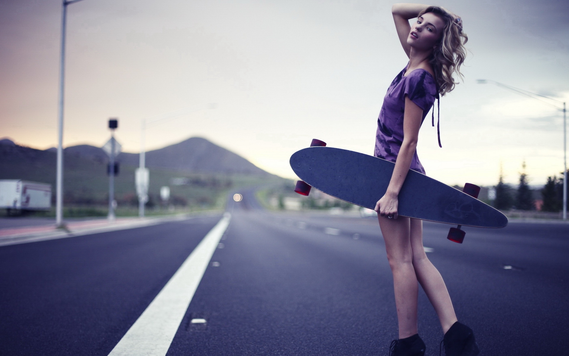 欧美女神 清纯 滑板