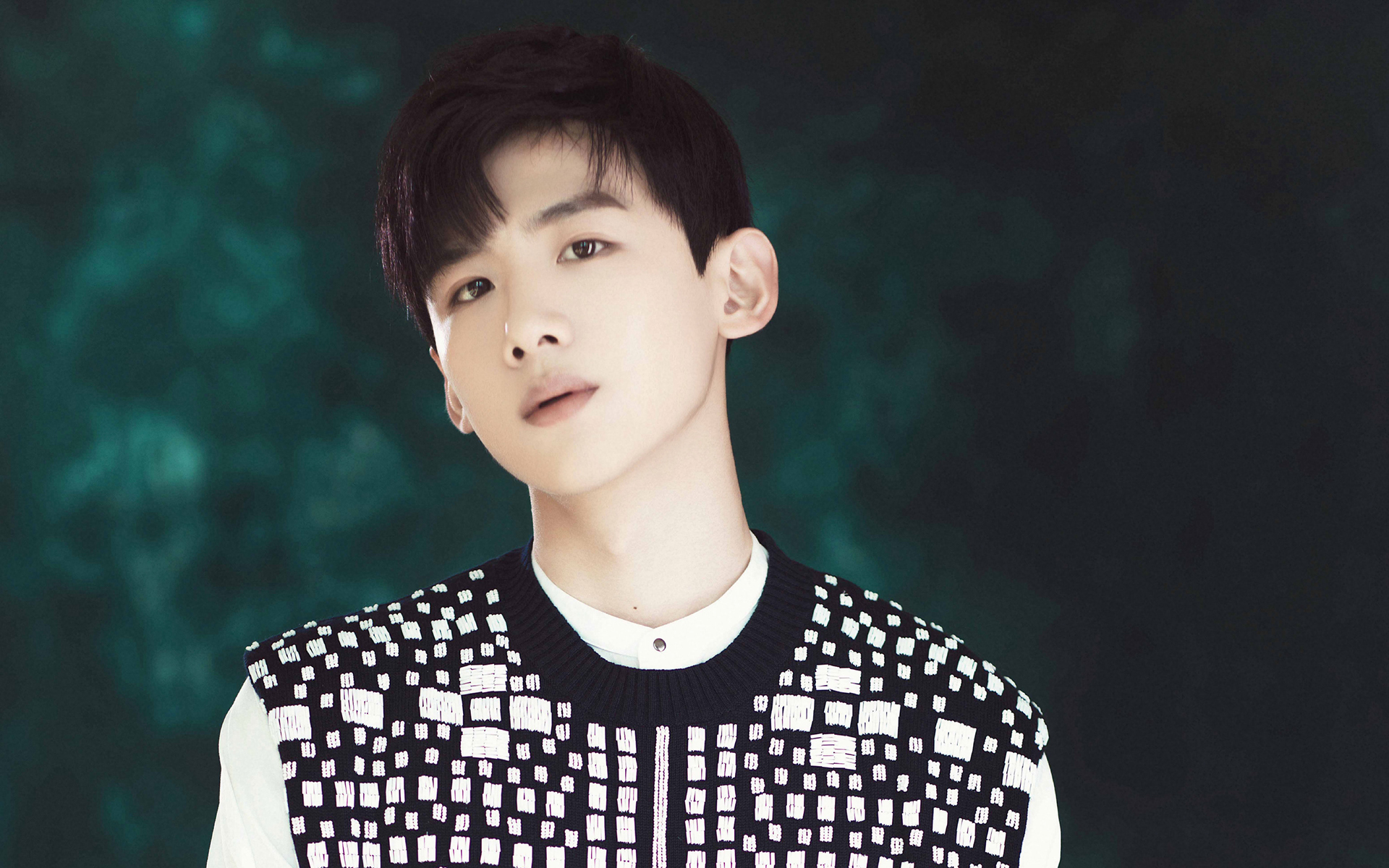 明星风尚 白敬亭