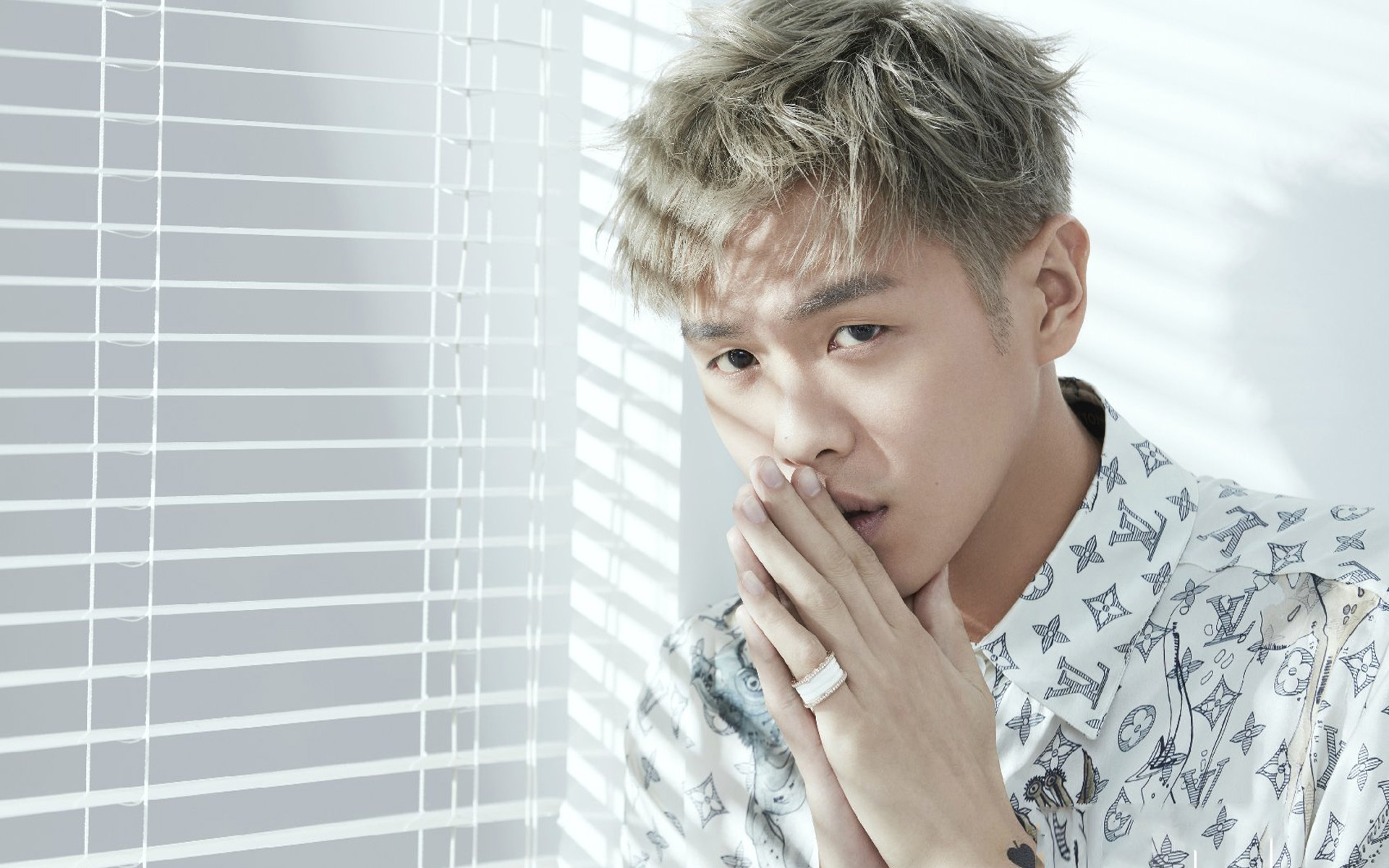 内地明星 张若昀