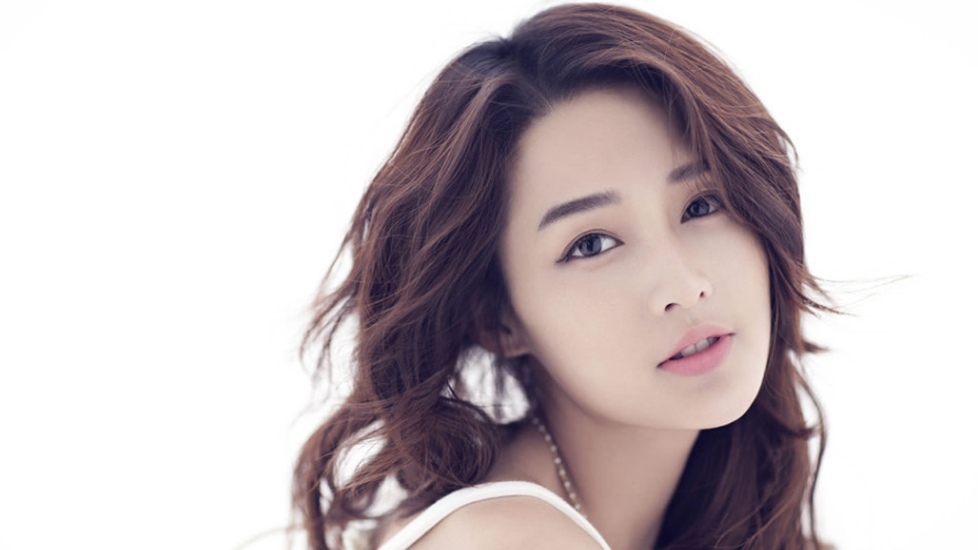 李沁 红楼梦 薛宝钗 演员 气质美女 明星