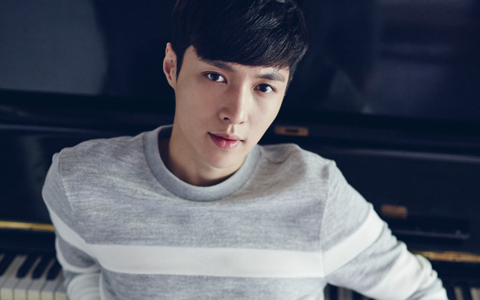 内地明星 张艺兴