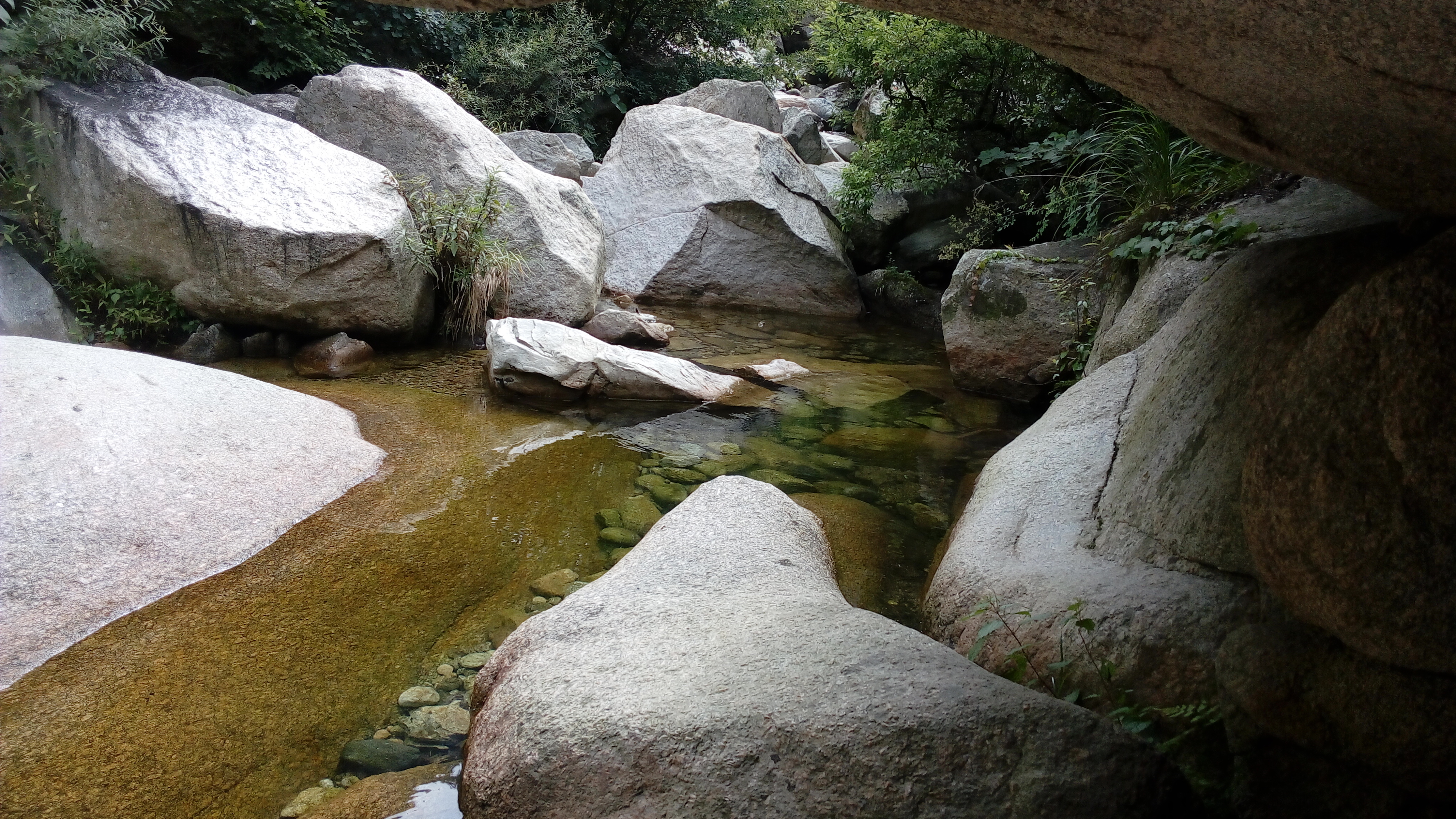 小溪 山谷
