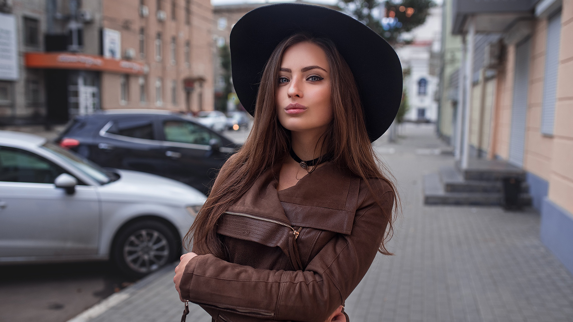欧美女神 帽子 城市 街道