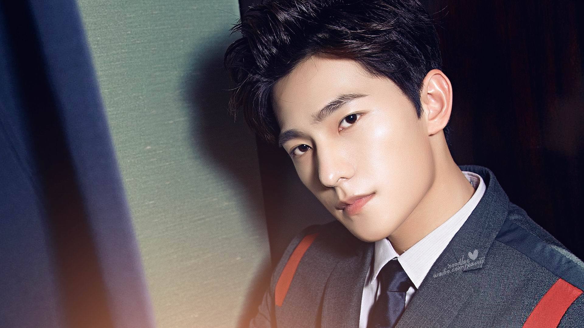 杨洋 明星 帅哥 宽屏 小鲜肉