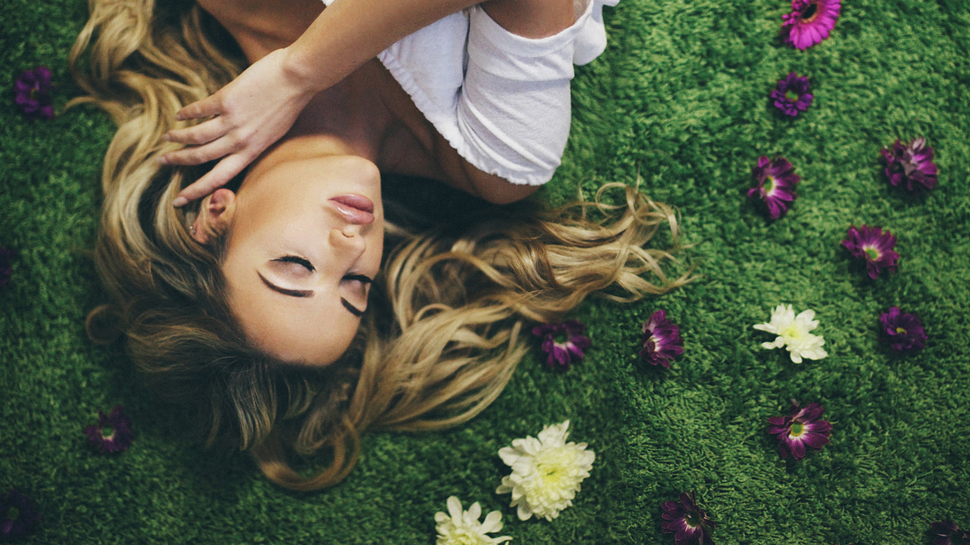 欧美女神 鲜花 清纯女孩