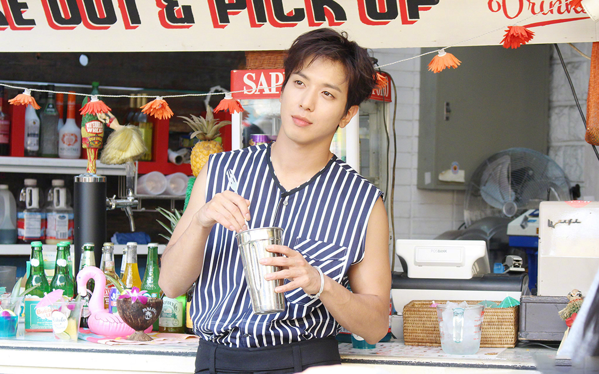 日韩明星 郑容和