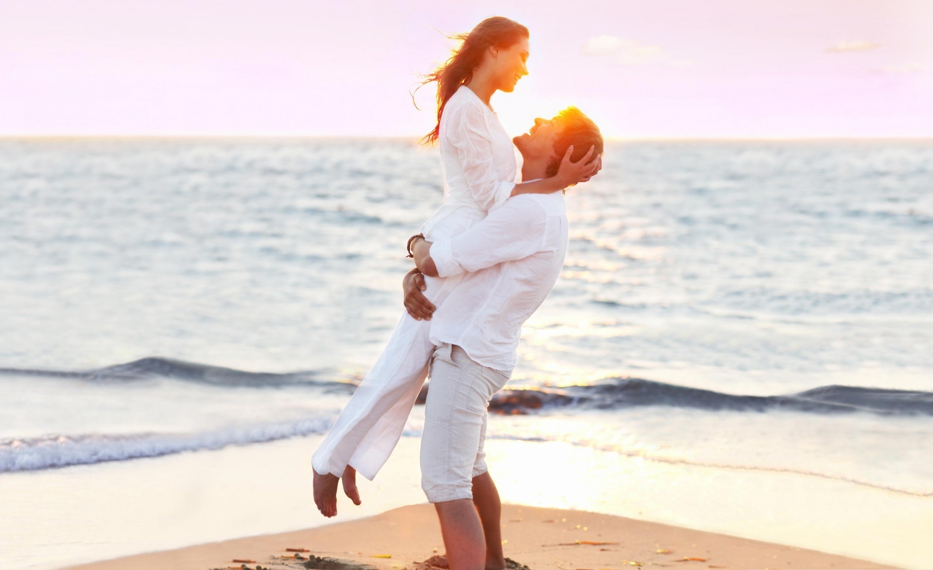 爱情 沙滩 情侣 唯美 温馨