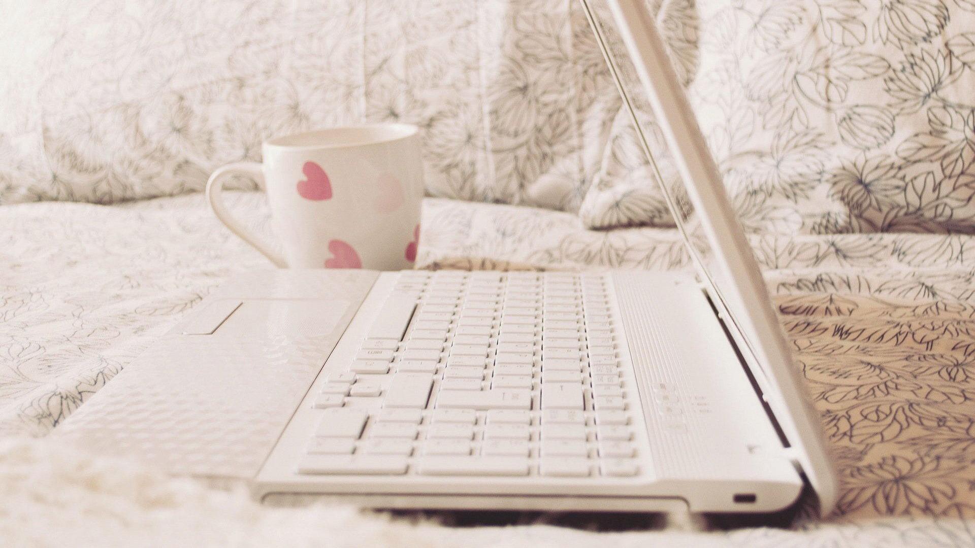 小清新 杯子 电脑 温馨