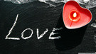 爱情 唯美温馨  爱就一个字