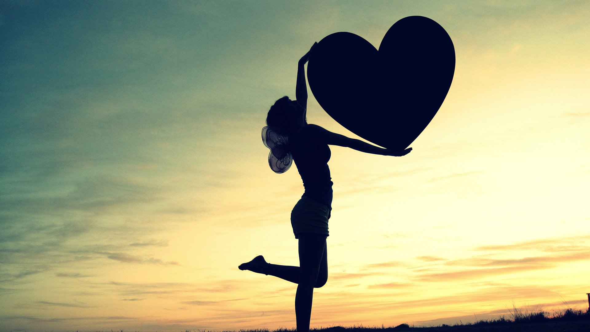 浪漫 爱情 情感 爱 love 唯美 清新 心 love 静物 物语 心动创意 美女 夕阳