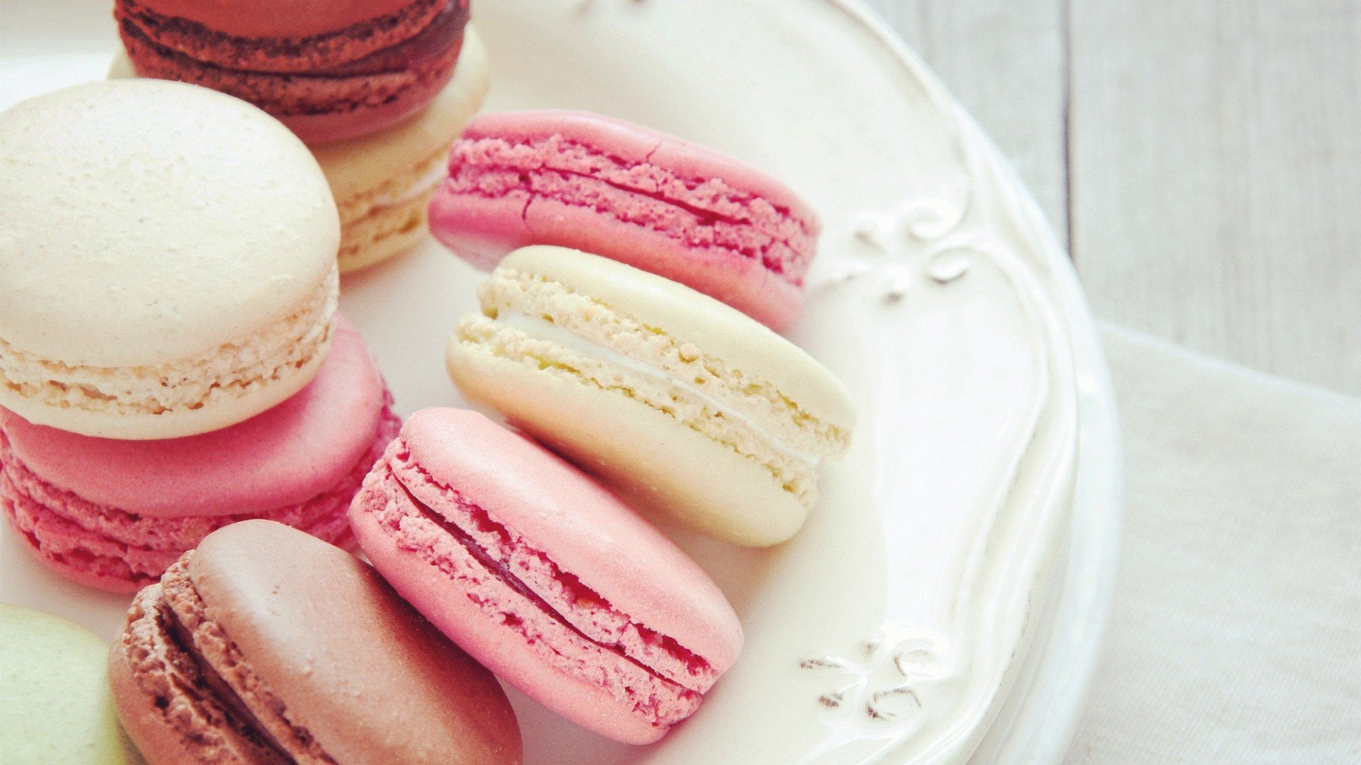 美食  清新 一口一口吃掉忧愁 食物 甜点 糕点 吃货 马卡龙 五颜六色