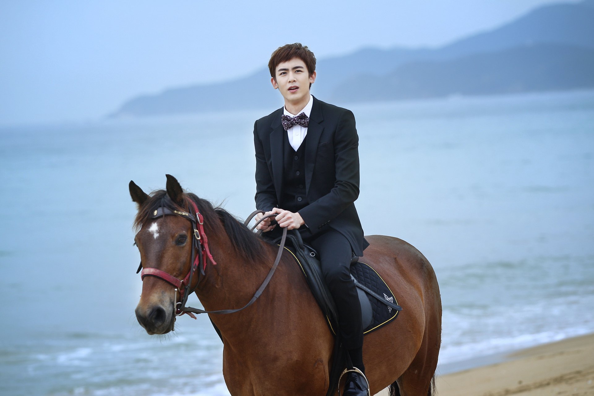 如果爱 明星 综艺 尼坤 骑马