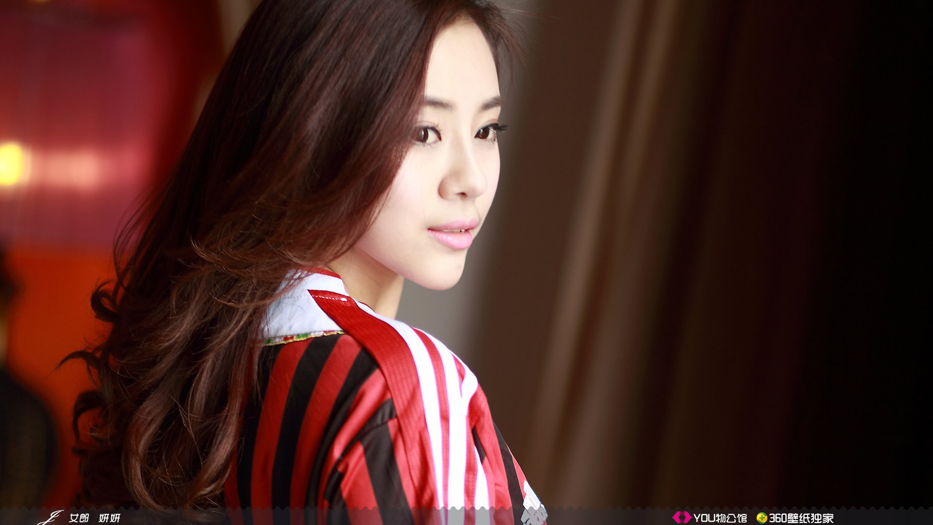 YOU物公馆  @YOU物公馆官博 美女 YOU物馆 足球宝贝 世界杯 J女郎 妍妍