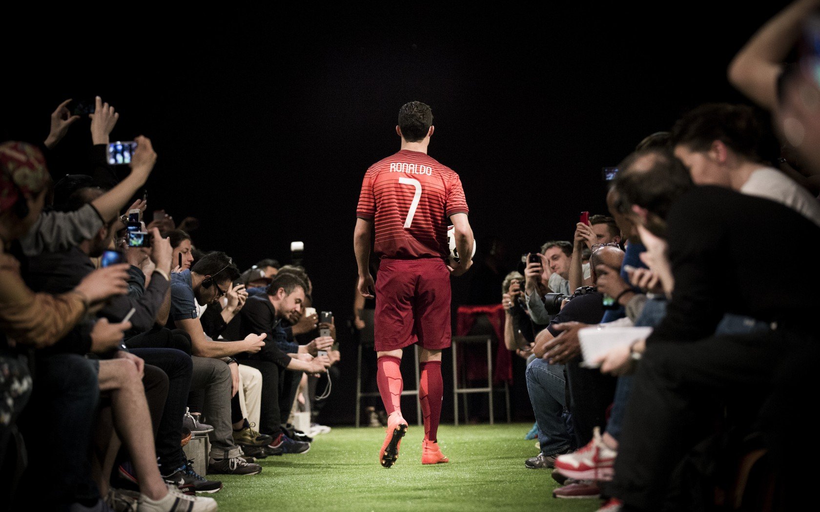 足球 运动 体育 比赛 世界杯 巴西世界杯 C罗  葡萄牙队