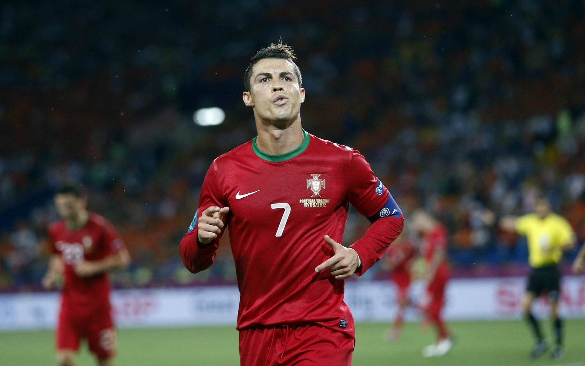 世界杯 体育 运动 巴西世界杯 帅哥 C罗 葡萄牙队