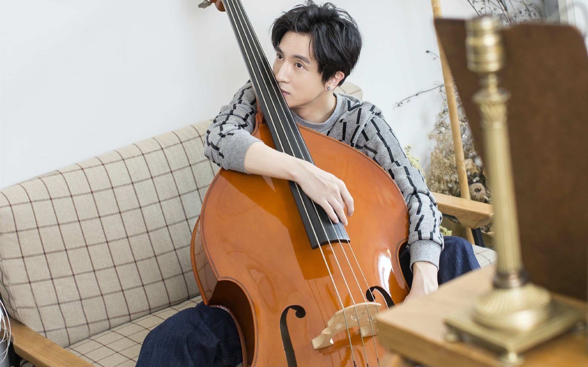 薛之谦  歌手  音乐人   段子手   逗比  帅哥   明星