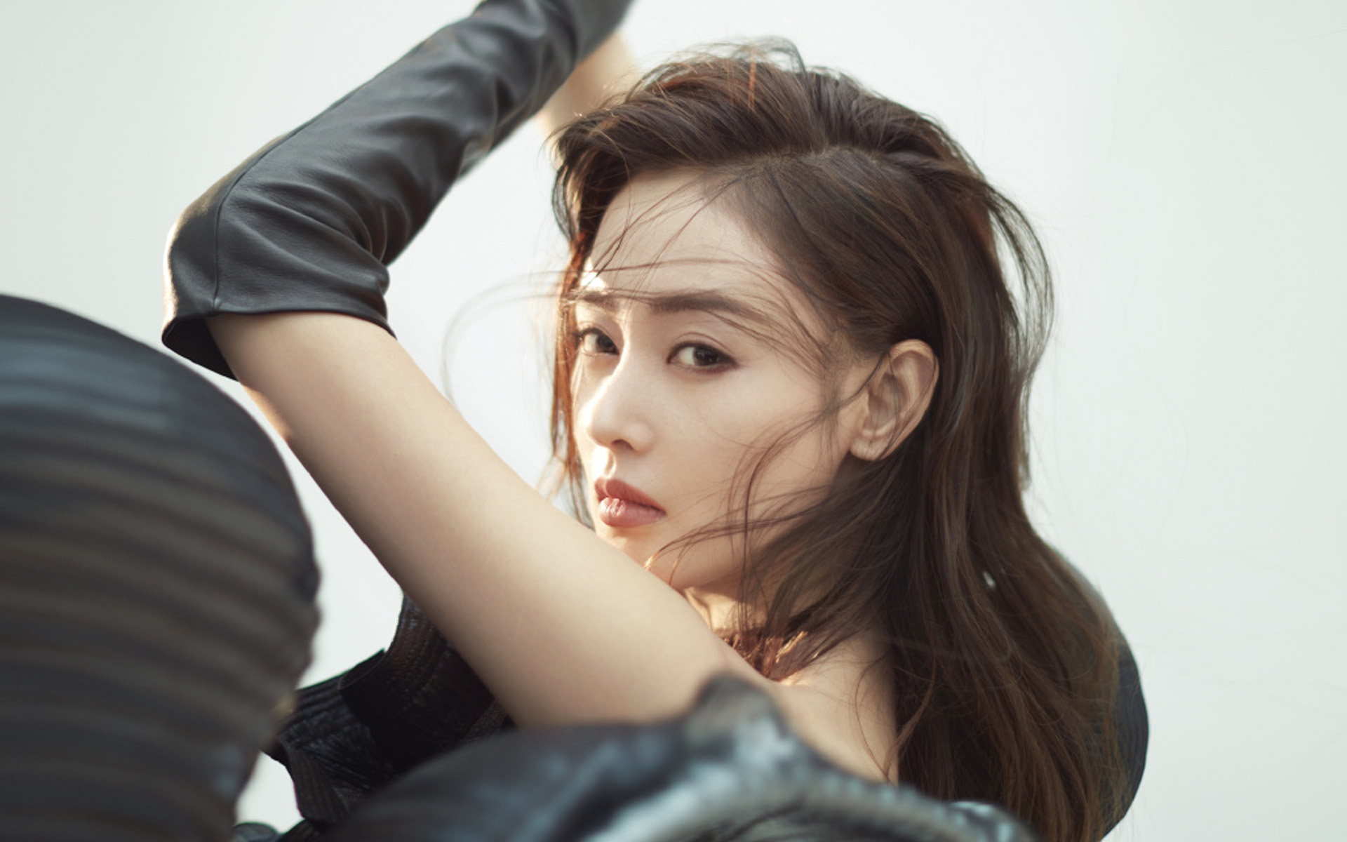 女明星 张天爱 个性