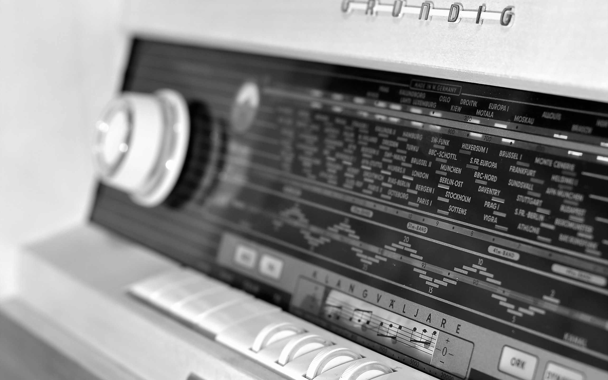 简约 收音机 黑白 Grundig