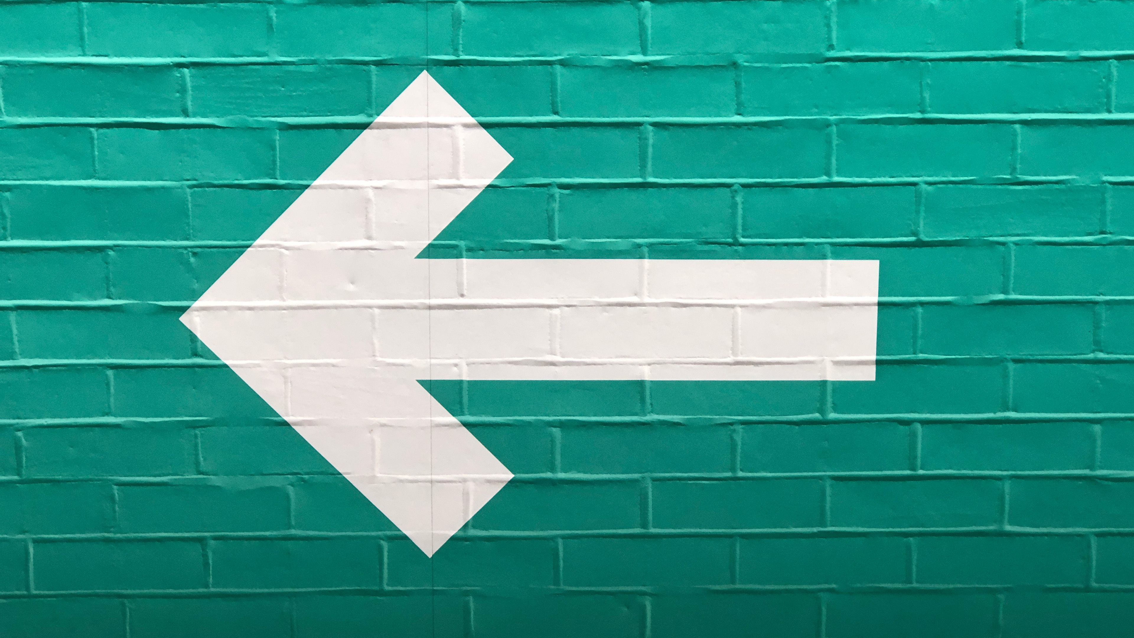 4K 创意 箭头 墙绘