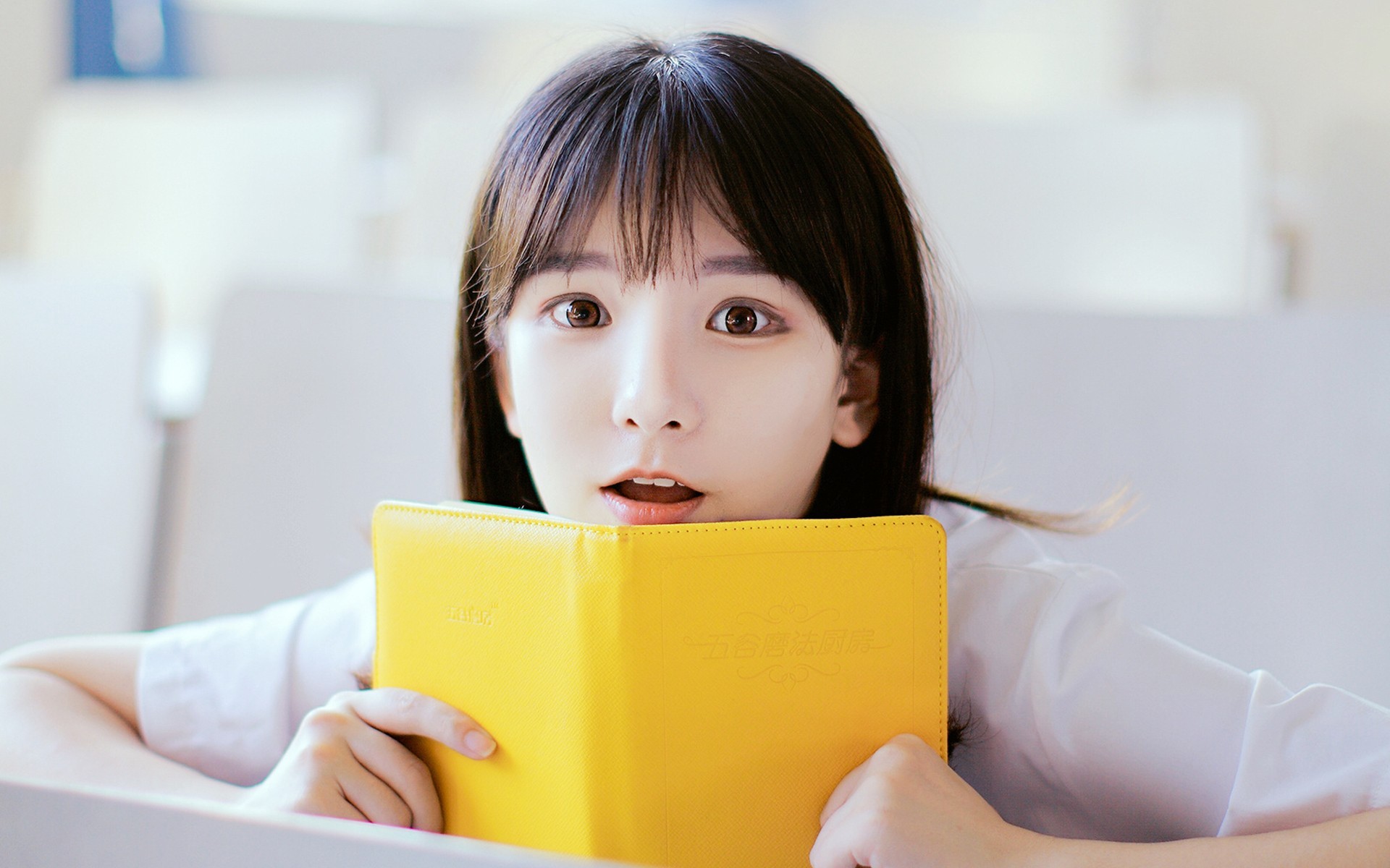 小清新美女 安静