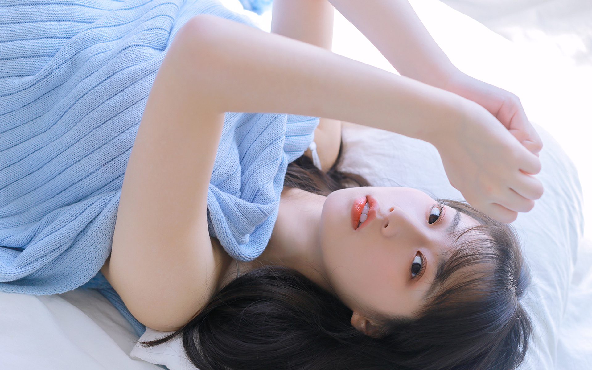 性感女神  白色吊带裙  美女