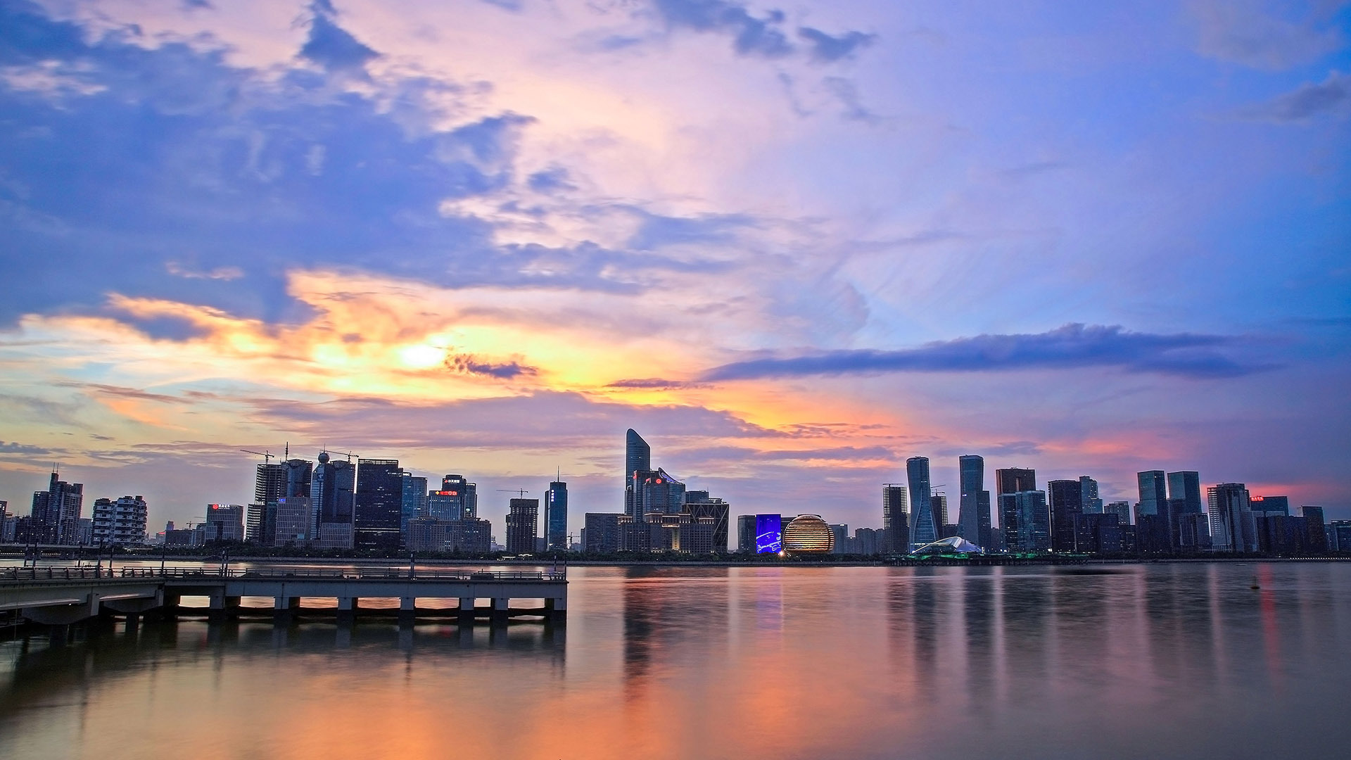 城市夜景   钱塘江  夜晚  风景  建筑