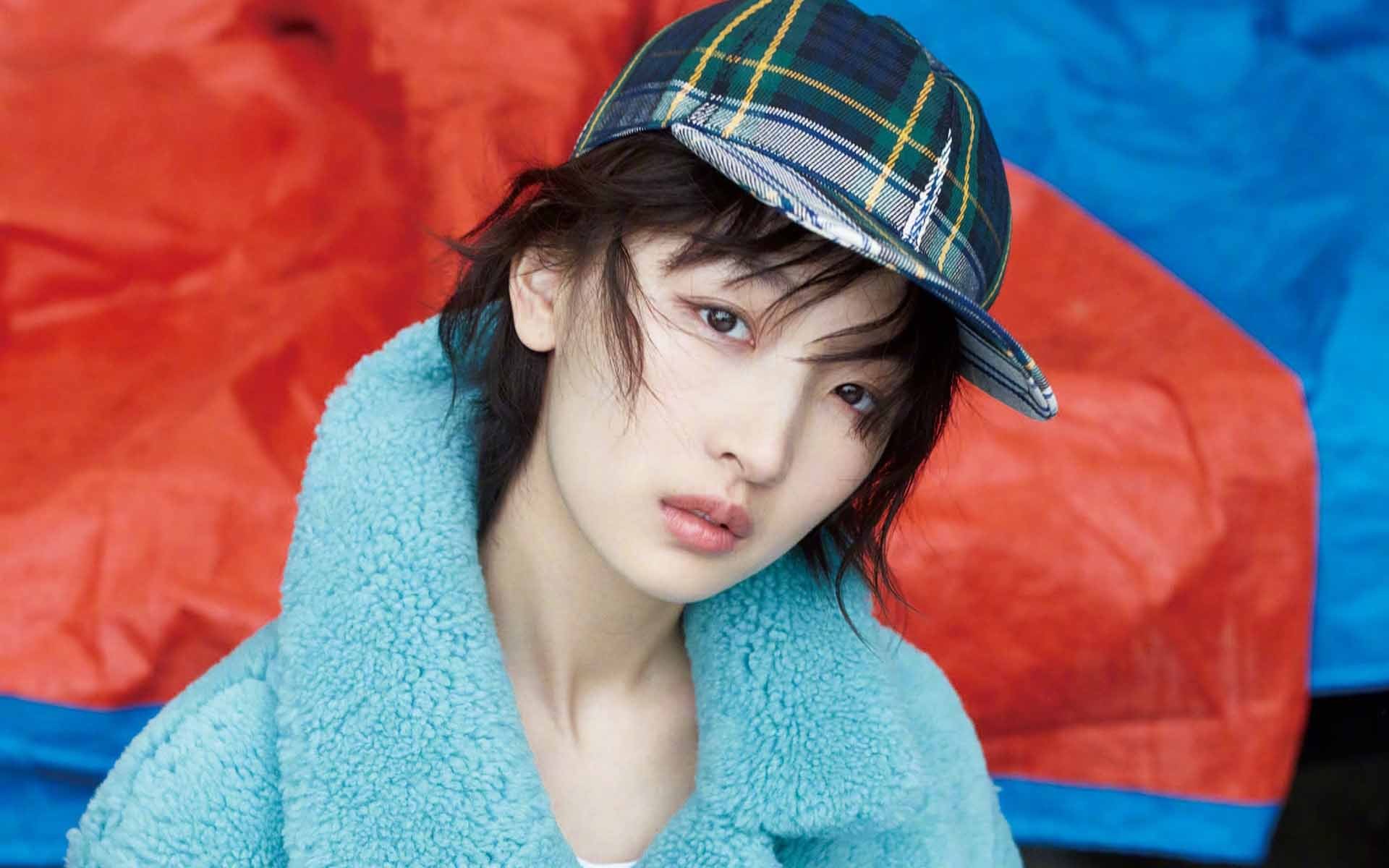 明星风尚 周冬雨