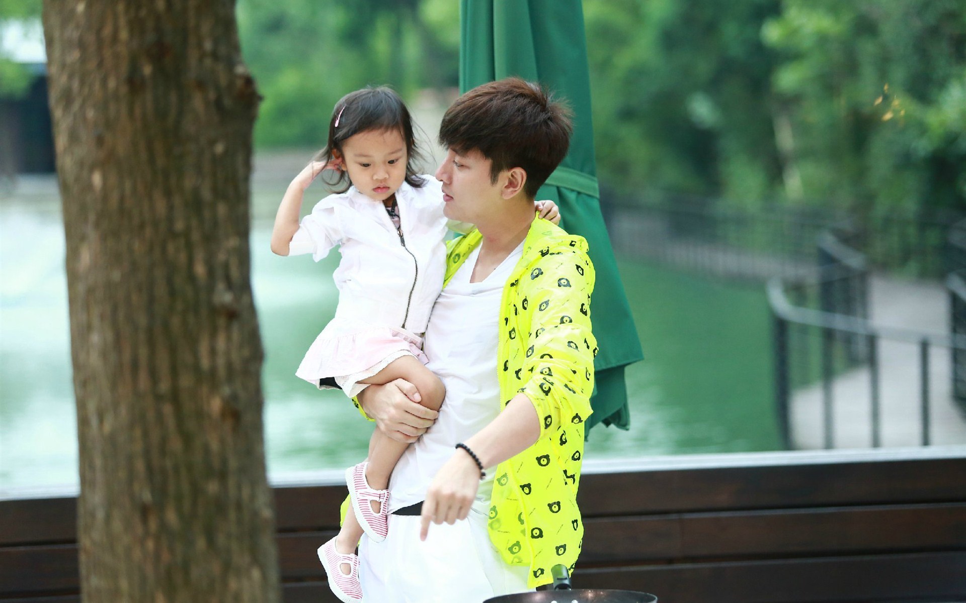 甜馨 贾乃亮 爸爸回来了 搞怪 逗趣 萌娃