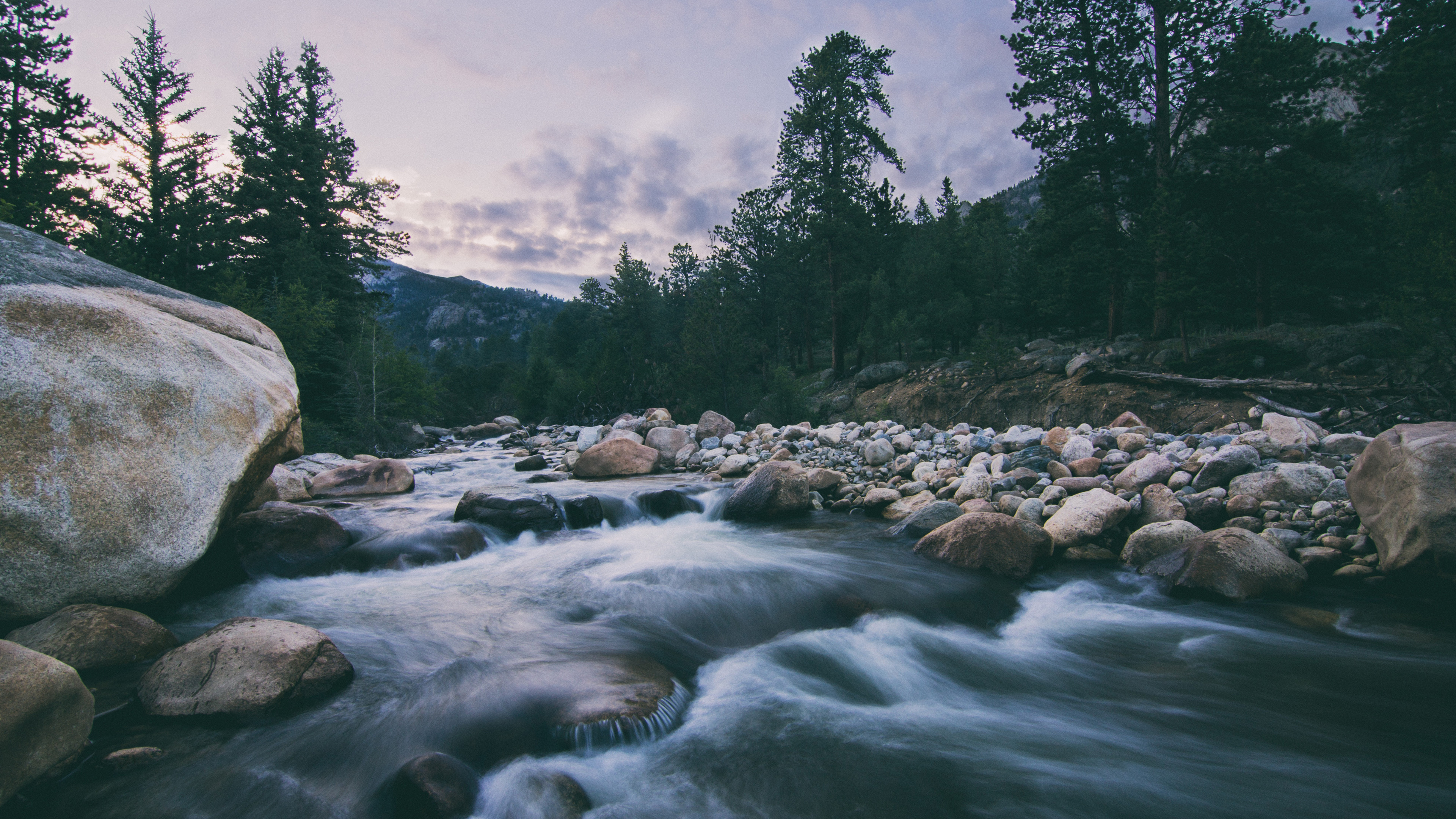 4K 风景 溪流 流水 石头