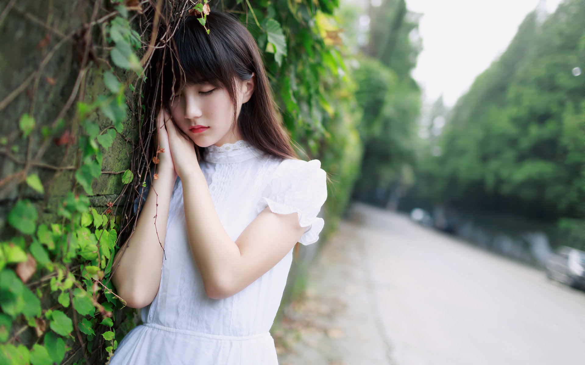 清纯 白色连衣裙美女